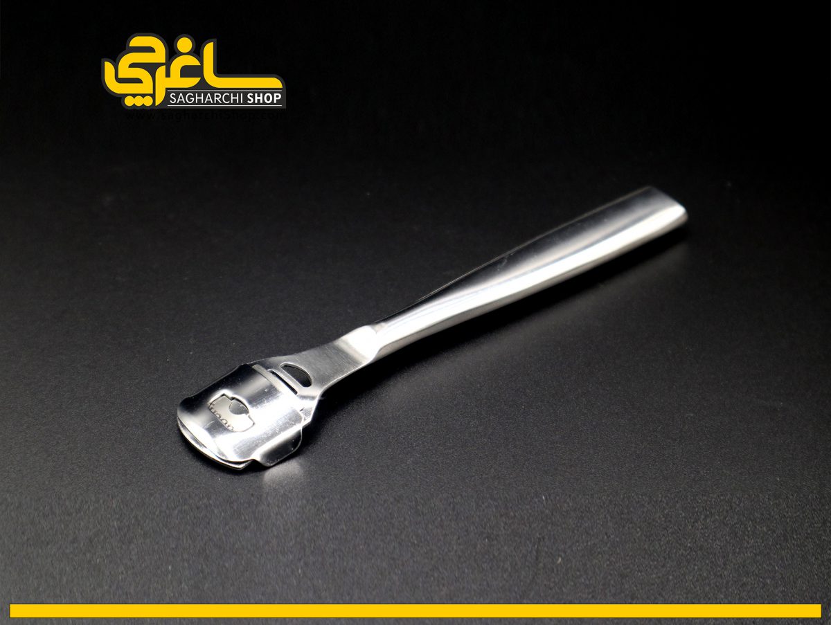 دسته تیغ کف پا فلزی دسته تیغ کف پا فلزی وسیلهای برای از بین بردن سلولهای مرده پوست است که به پینه تبدیل شدهاند.نحوه استفاده:پا را داخل آب گرم بگذارید...