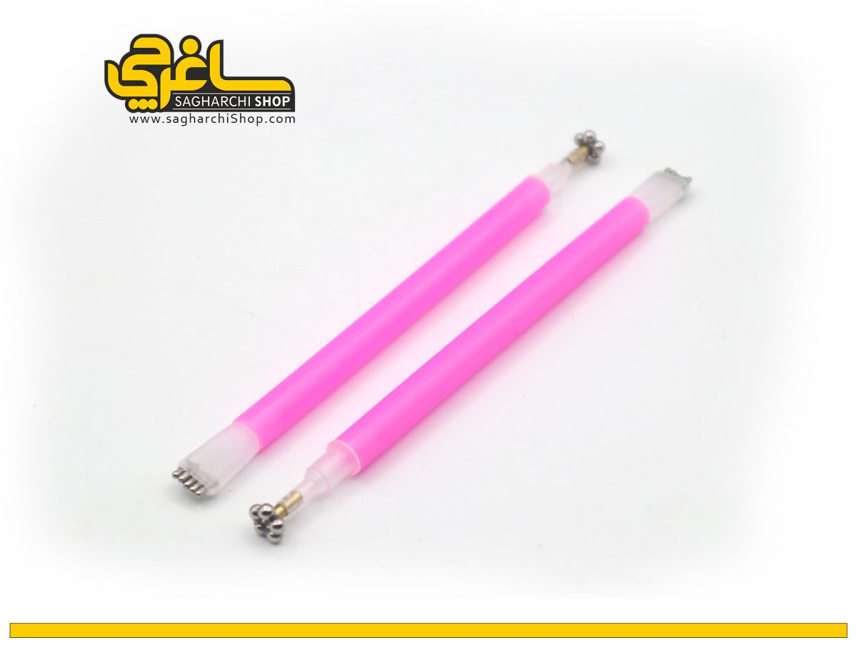 مگنت لاک ژل معمولی مگنت لاک ژل معمولی با داشتن دو سر مربع و دایرهای، امکان ایجاد چندین طرح متفاوت را به شما می دهد.در لاک ژلهای مگنتی به دلیل وجود ذرات فلزی بسیار ریز...