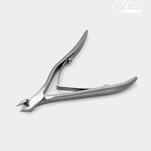 نیپر ناخن حرفه‌ای استالکس پرو STALEKS SMART 80/3mm ساخت کشور اوکراین می‌باشد که کیفیت ساخت بسیار بالایی برخوردار است. این نیپر از فولاد ضد زنگ...