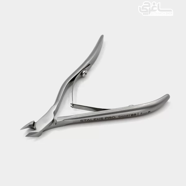 نیپر ناخن حرفه‌ای استالکس پرو STALEKS SMART 31/3mm ساخت کشور اوکراین می‌باشد که کیفیت ساخت بسیار بالایی برخوردار است. این نیپر از فولاد ضد زنگ...